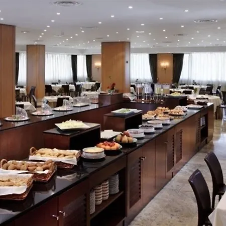산테마르 호텔 4*