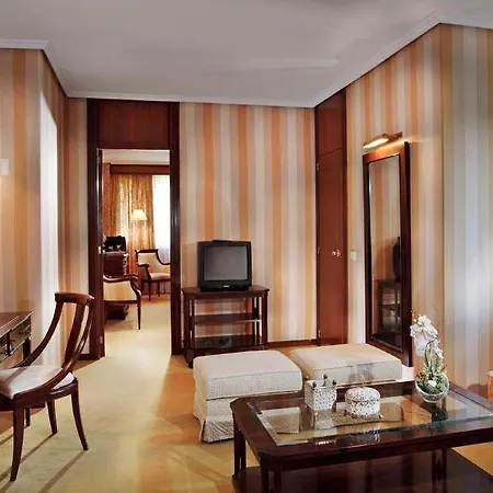 桑特玛尔酒店 4* 桑坦德